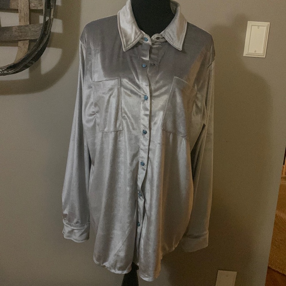Champagne velour top, (L) turquoise snap buttons-2 Fly co.